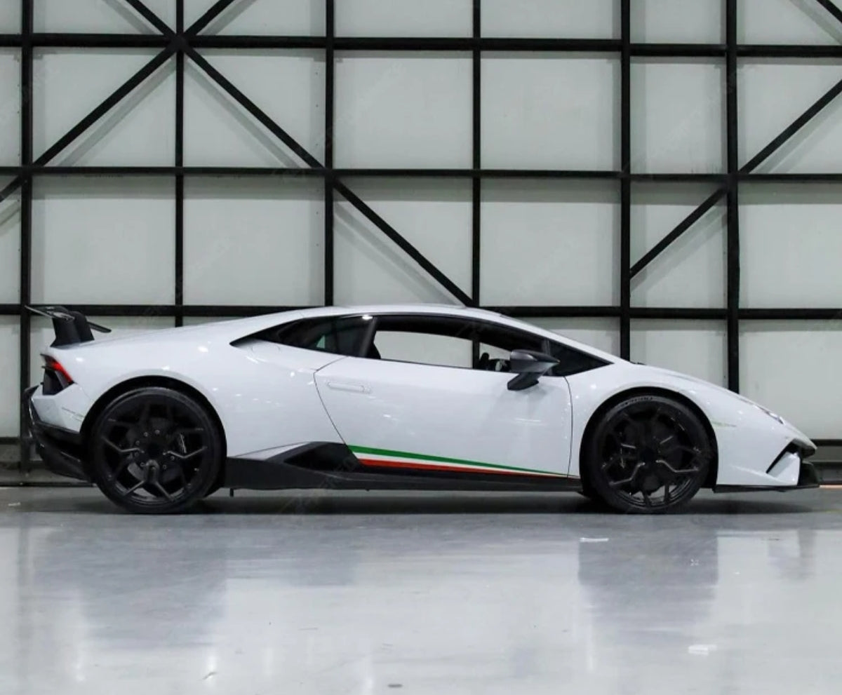 Half Carbon P Style Body Kit for Lamborghini Huracan 610 Body Kit with Front Bumper Rear Bumper Rear Hood Exhaust